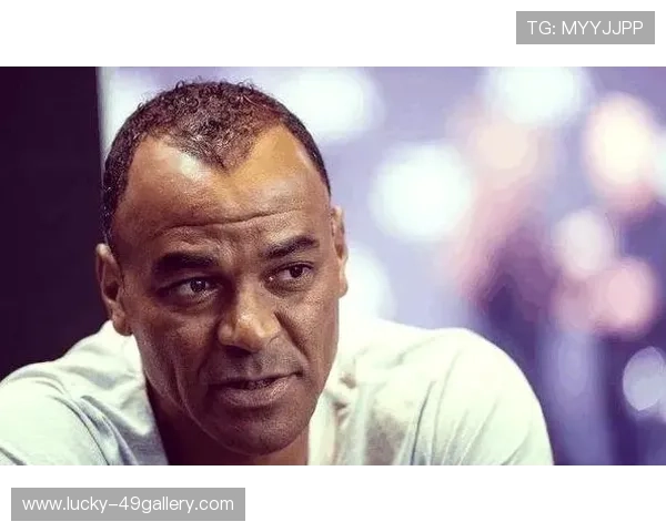 8号球衣的足球传奇人物盘点 世界足坛的八号英雄们 8号球衣的足球传奇人物盘点 世界足坛的八号英雄们