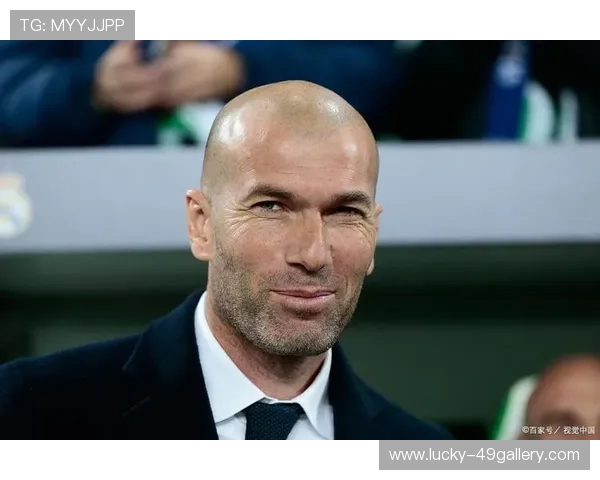 理性思考足球球星现象背后的社会文化与大众心理影响