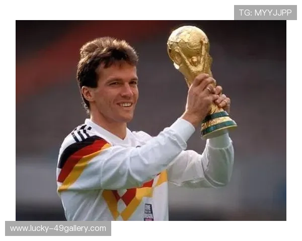 足球巨星的崛起之路 从童年梦想到职业生涯初期的奋斗历程